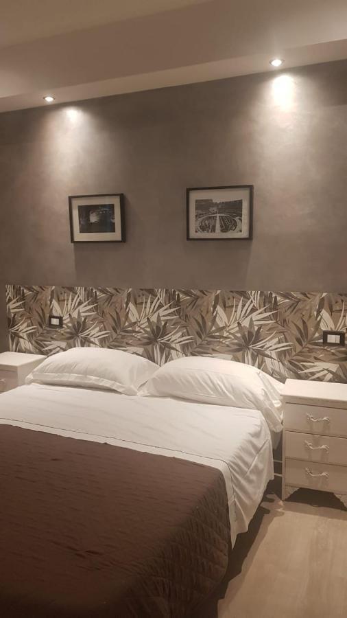 Bed and Breakfast Favorit Рим Экстерьер фото